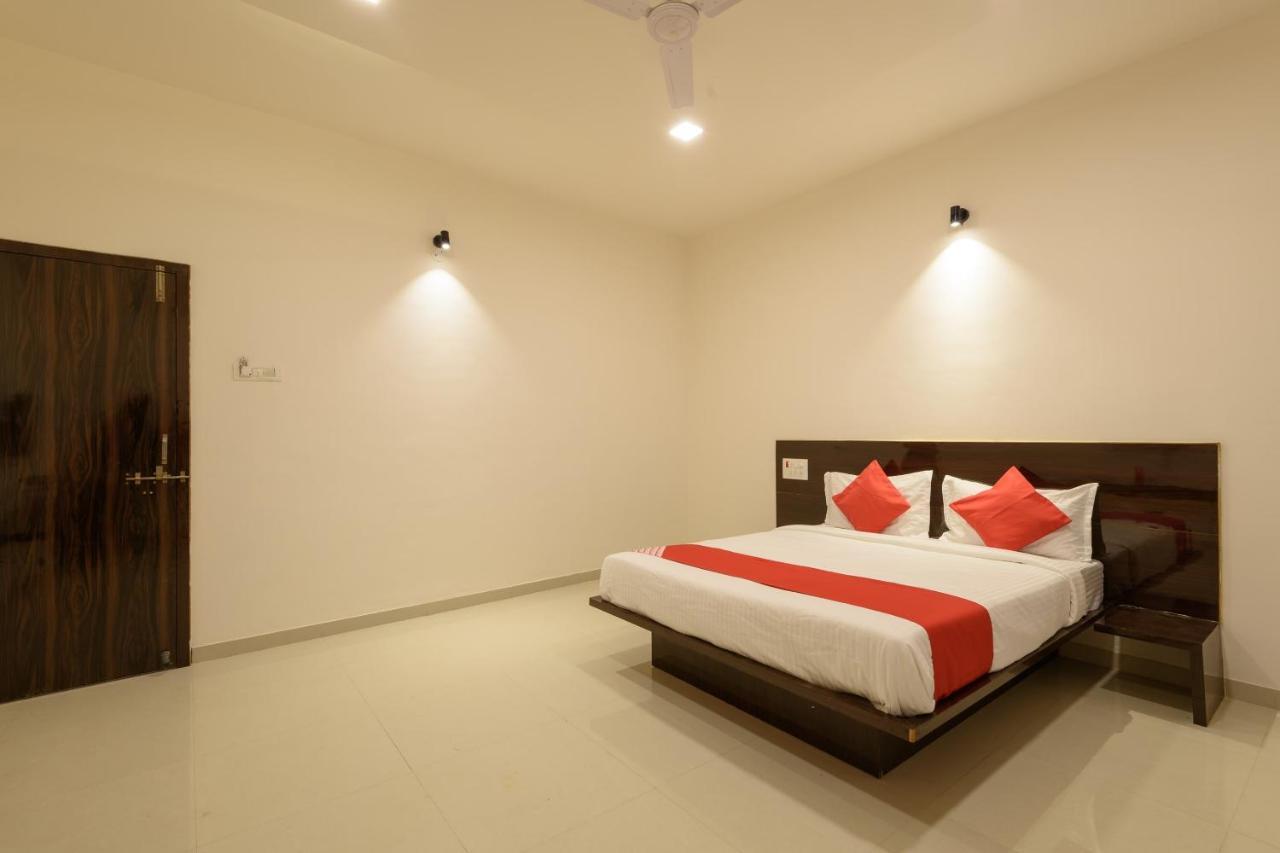 فندق شيرديفي  Oyo 22964 Kundan Lawns المظهر الخارجي الصورة