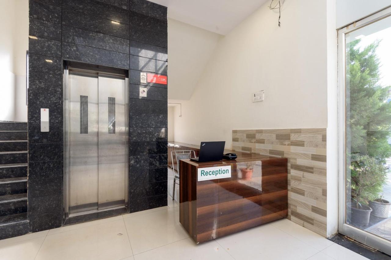 فندق شيرديفي  Oyo 22964 Kundan Lawns المظهر الخارجي الصورة